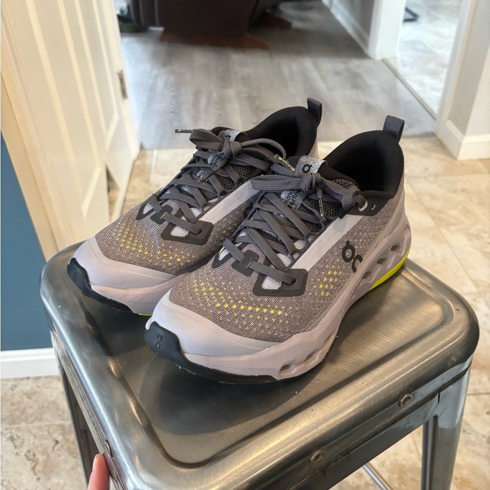ON Cloudswift Women's Gray Running Shoes with Yellow Accents - Size 8